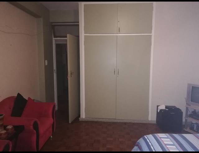 4 BEDROOM APARTMENT FOR SALE IN SUNNYSIDE